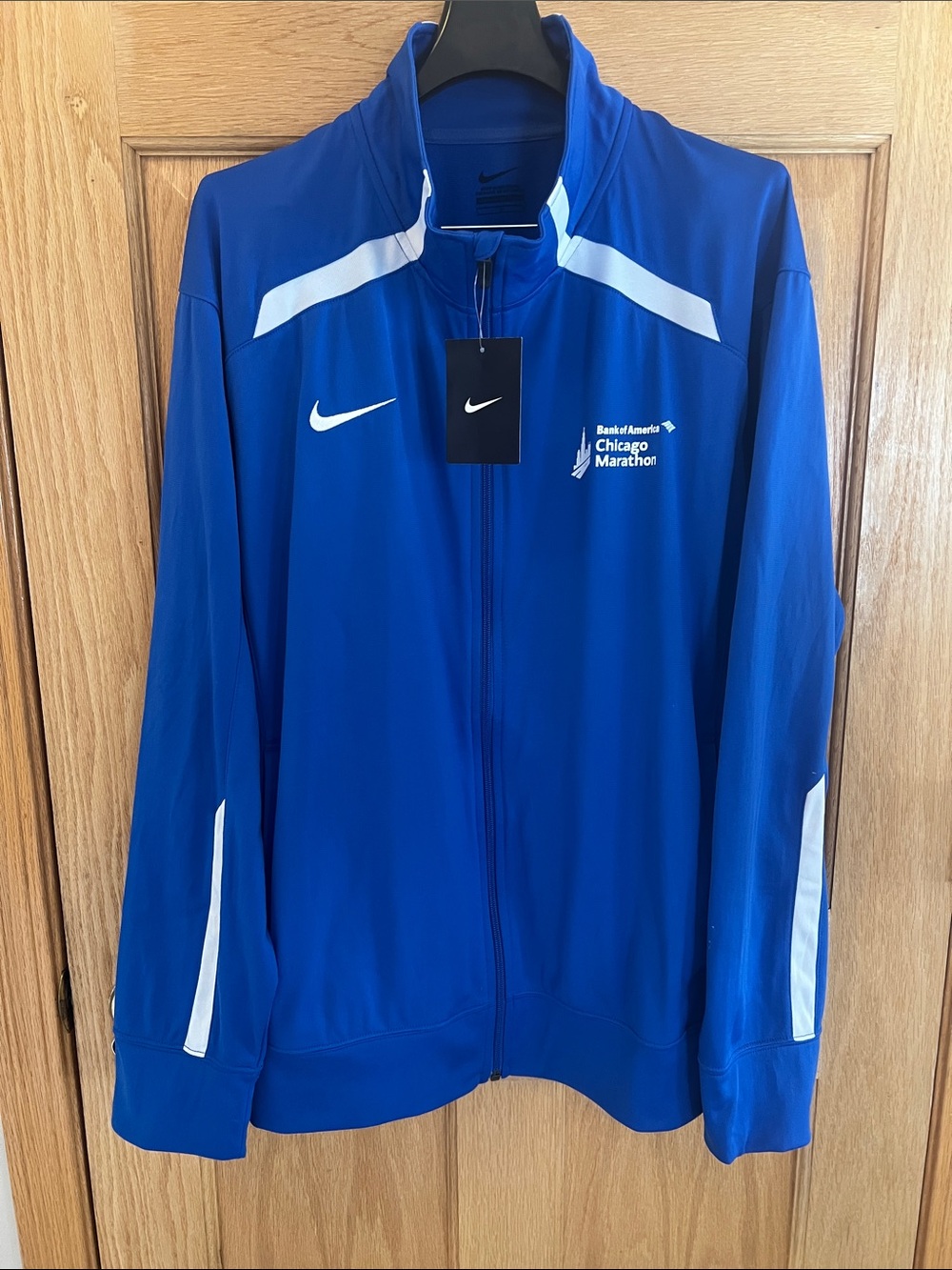 Nike Blue & White Men’s Chicago Marathon Performance Jacket - Large